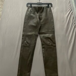 Women’s Vince pull on 100% lamb leather leggings size XS $1095
